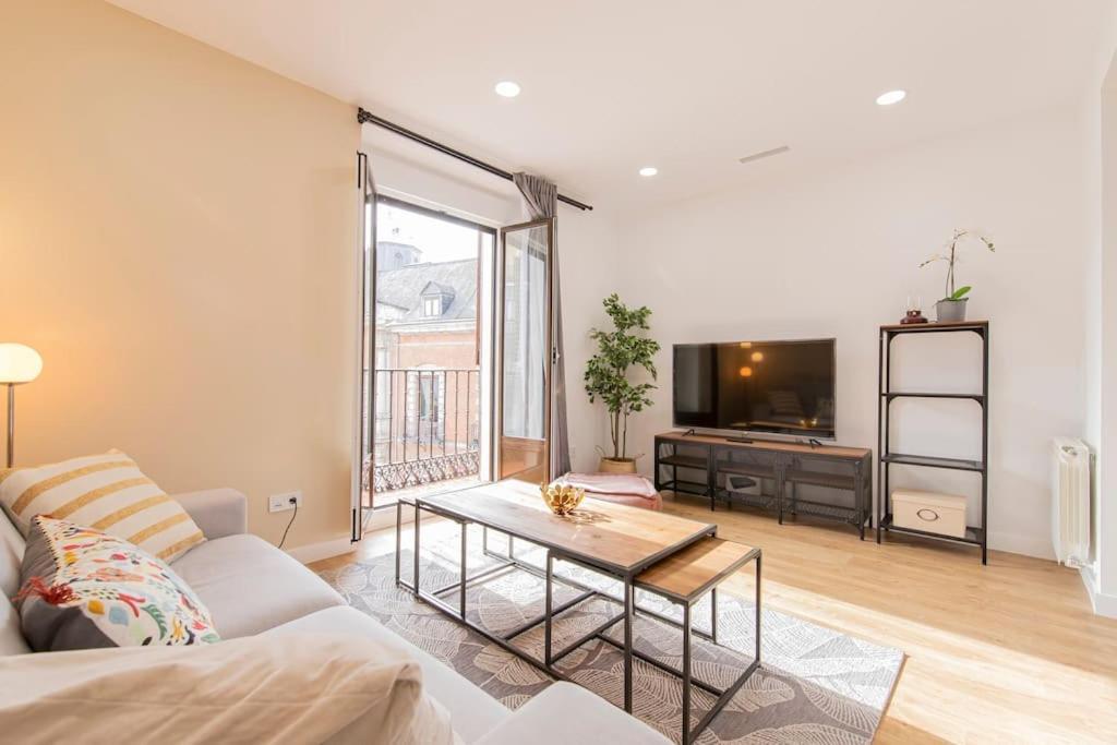Espectacular Apartamento Plaza Mayor Madrid Bagian luar foto